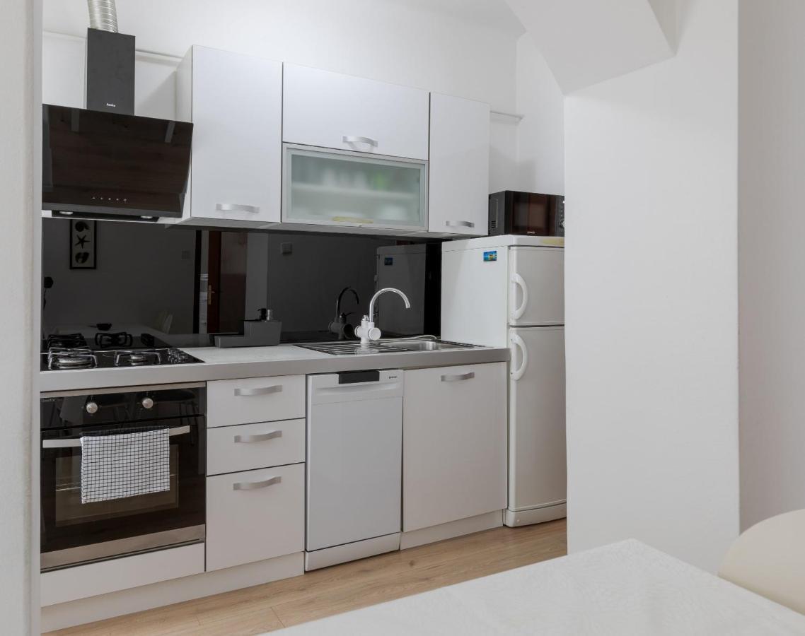 Lisinski Apartment With Private Parking Zagreb Exterior photo