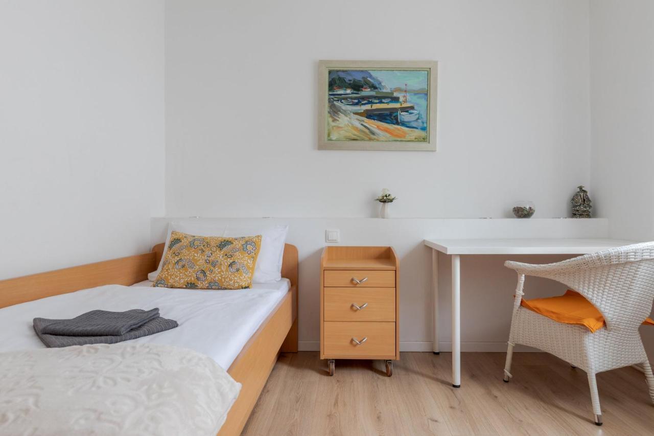Lisinski Apartment With Private Parking Zagreb Exterior photo