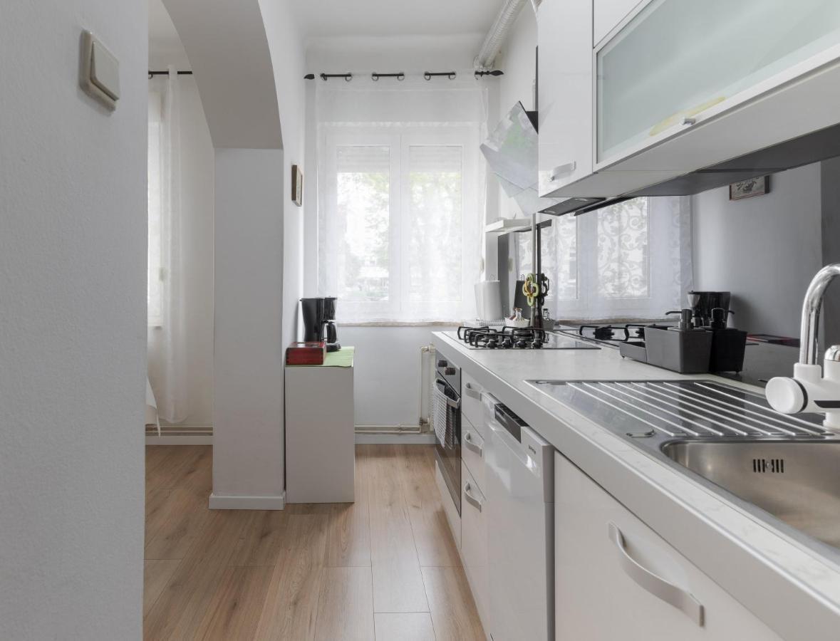 Lisinski Apartment With Private Parking Zagreb Exterior photo